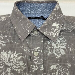 Projek Raw Men's Gray Floral Button Down Shirt